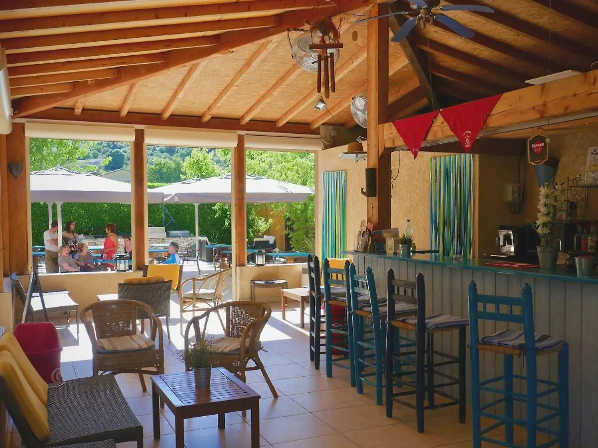 Les Cigalous Hotel Salavas Holiday park